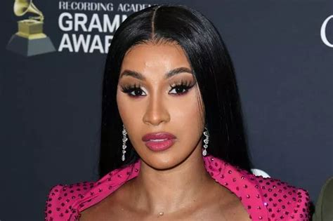 cardi b leak nude|Cardi B nude photo: Rapper explains how it was accidentally。